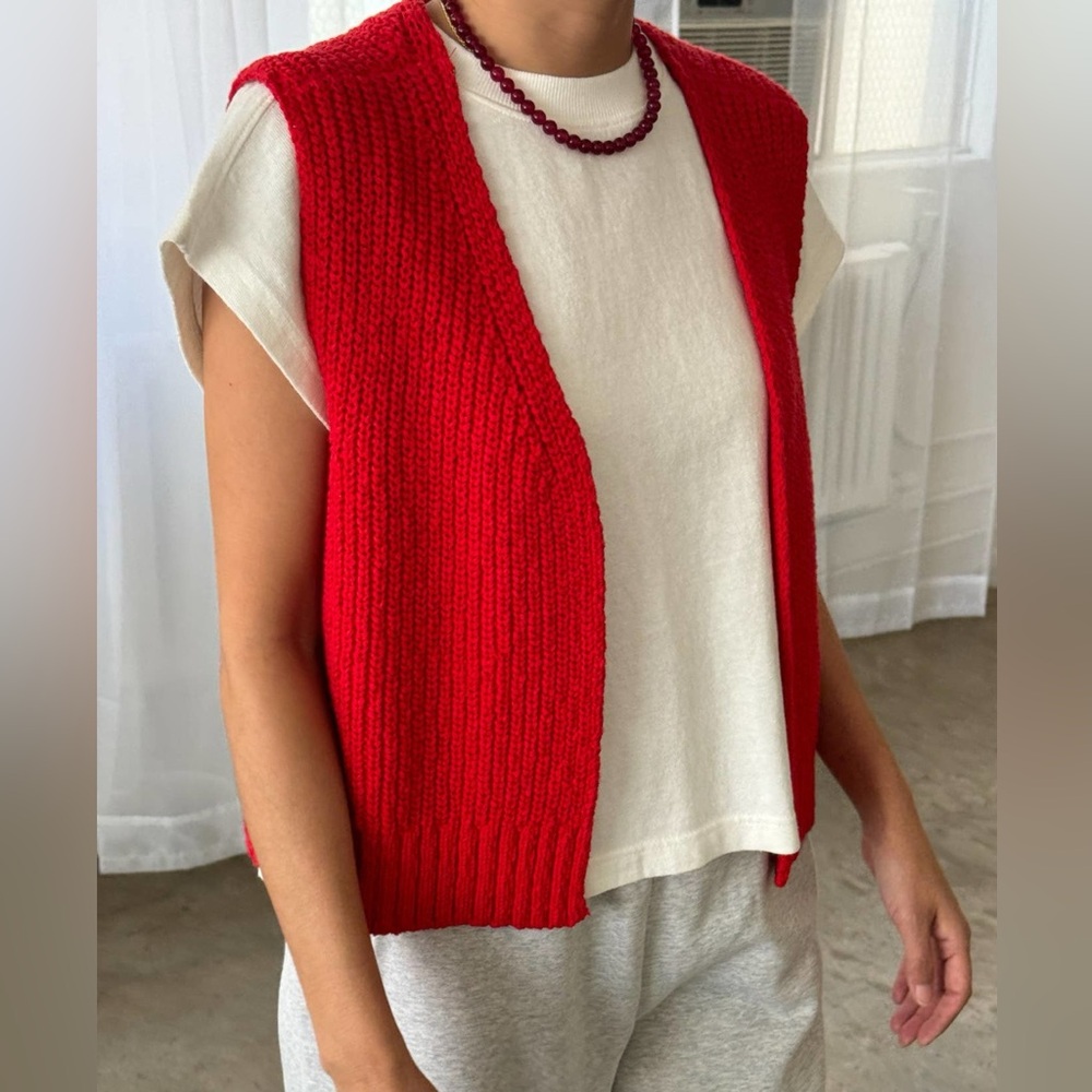 Le Bon Shoppe Granny Cotton Sweater Vest in Chili Pepper
